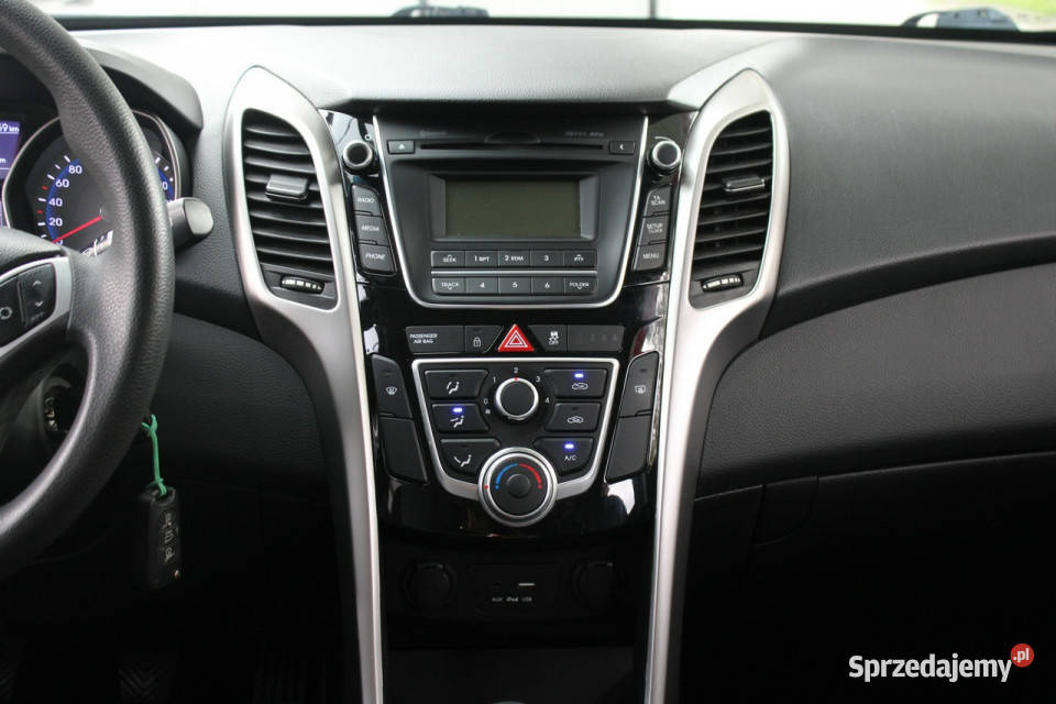 Hyundai i30 BezwypadkowyMaly przebiegSuper centralny zamek Gliwice