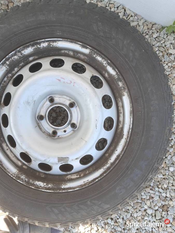 Opony zimowe NOKIAN Hakkapeliitta CR4 21565r16c Lubień