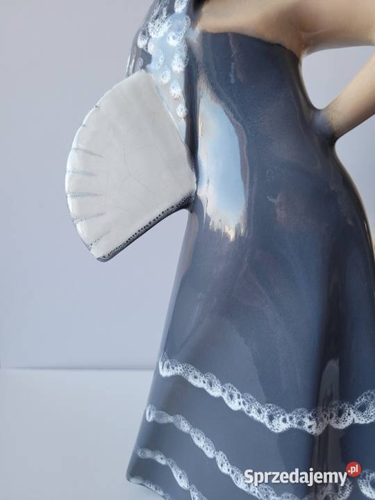 Figurka tancerki Hiszpańskiej z Keramia Znojmo Trąbki Wielkie sprzedam