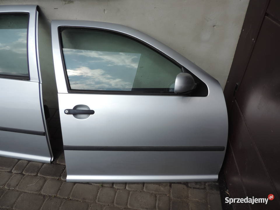 DRZWI PRAWY PRZÓD VW BORA SEDAN LA7W Nowy Sącz