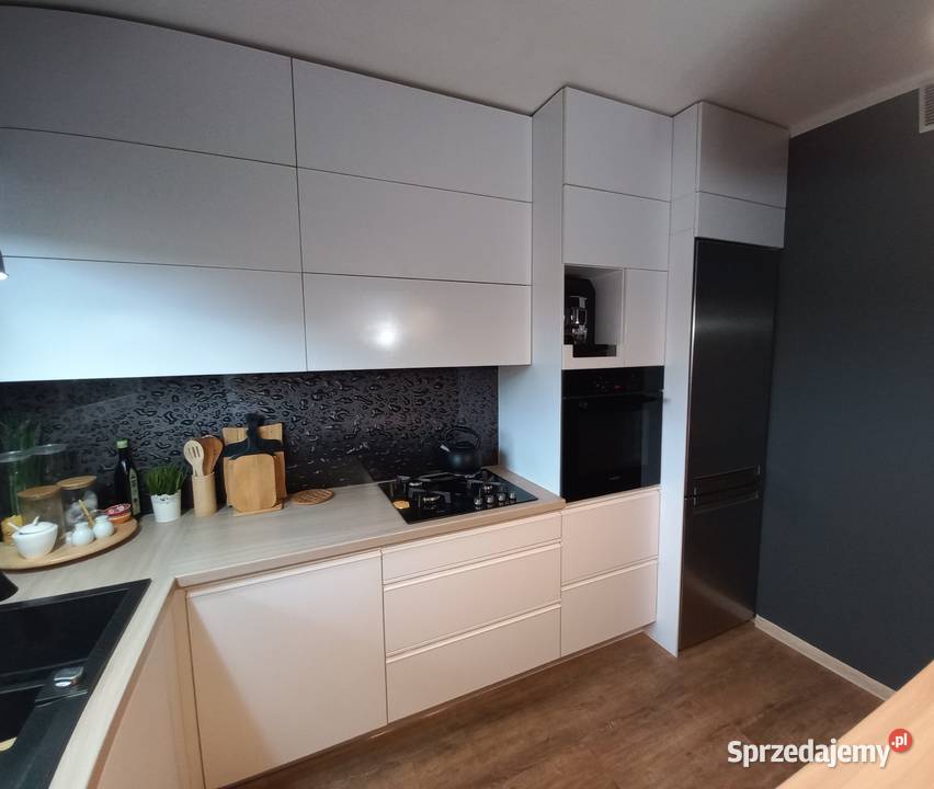 Przytulne 4 pokoje z dużym balkonem i piwnicą Goleniów