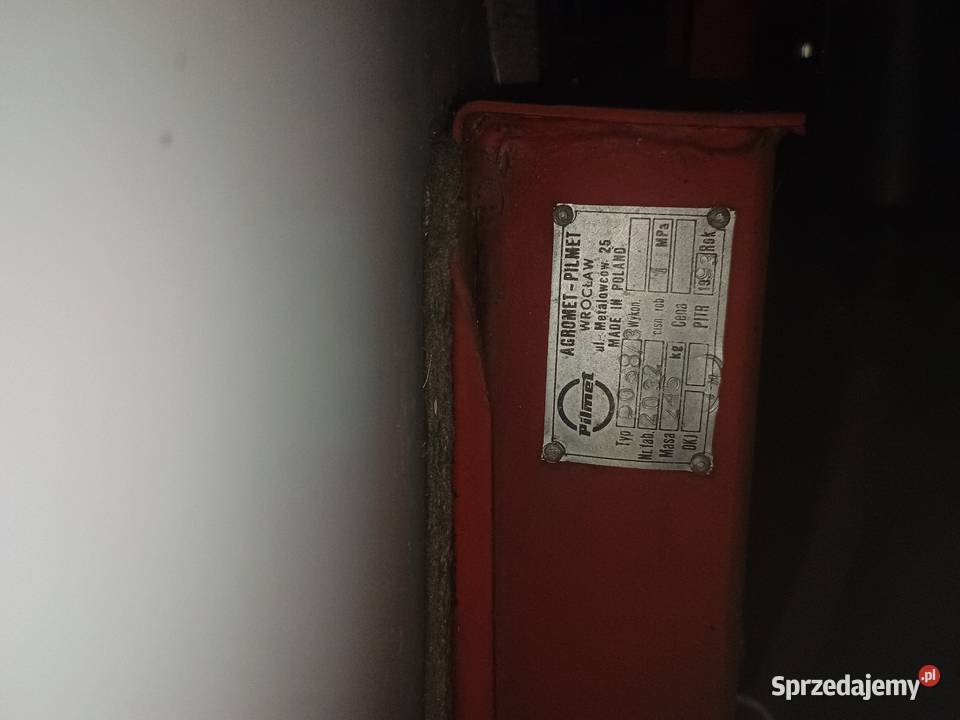 Sprzedam opryskiwacz polowy 12 metrów 300 litrów Zawieszane Lejkowo sprzedam