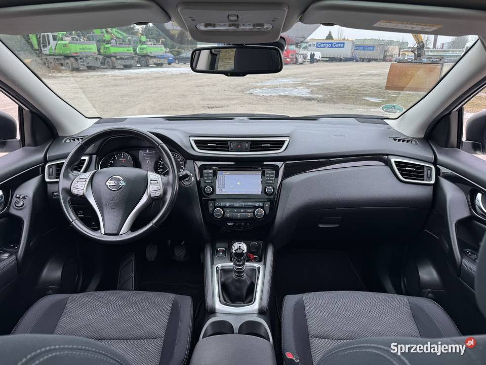 Nissan Qashqai 12 BENZYNA Klimatronik Nawigacja asystent pasa ruchu Konin sprzedam