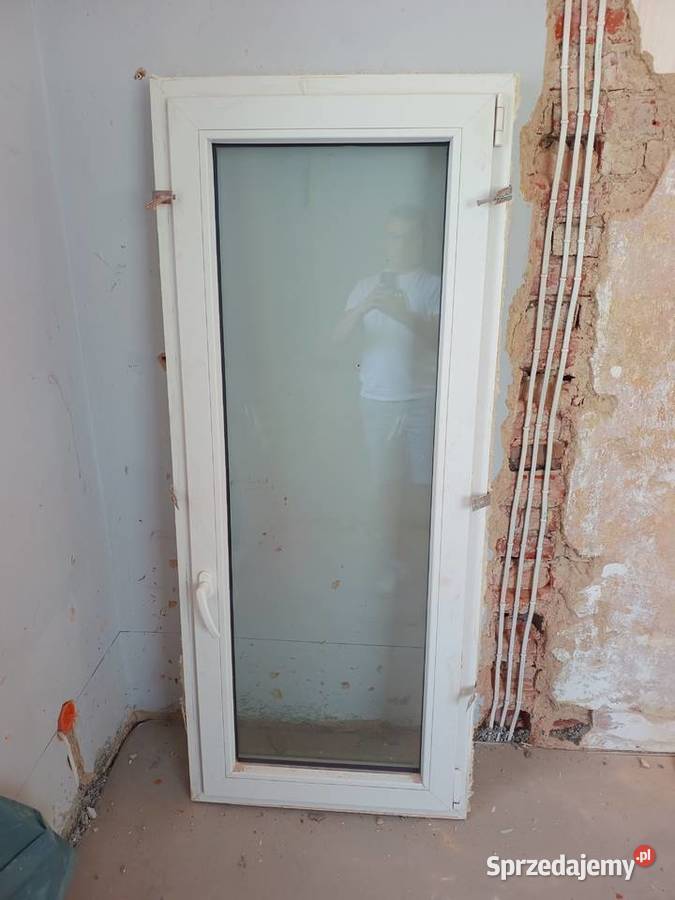 Okna pcv plus parapety Radom sprzedam