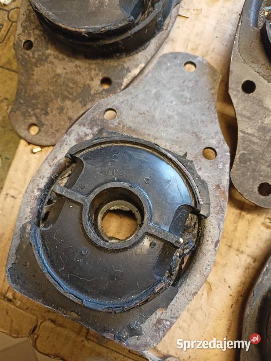 Poduszki silentbloki tylne Skoda 105 tylnego Gdańsk