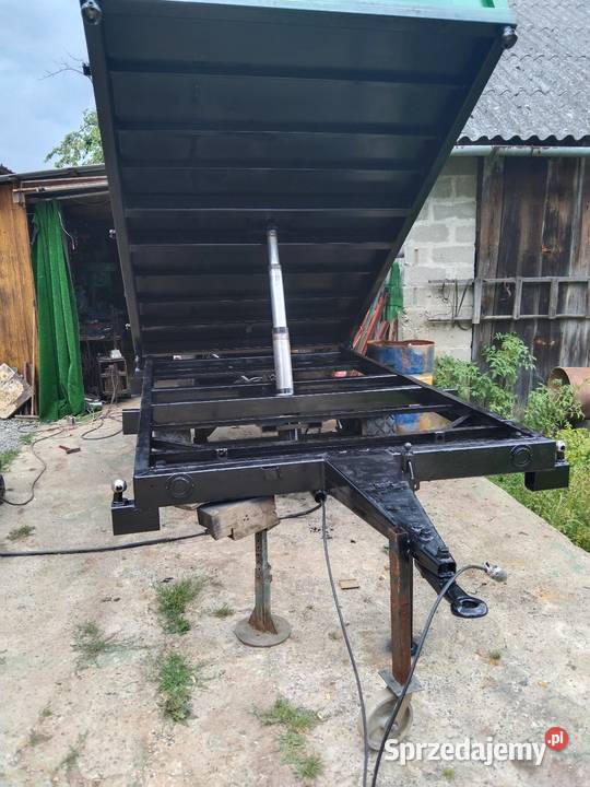 Przyczepa z kiprem do tyłu Glinik