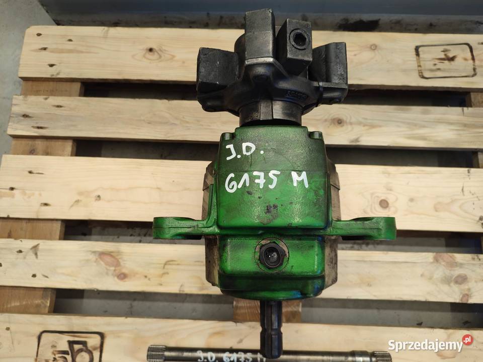 Przedni WOM John Deere 6175M CE31768