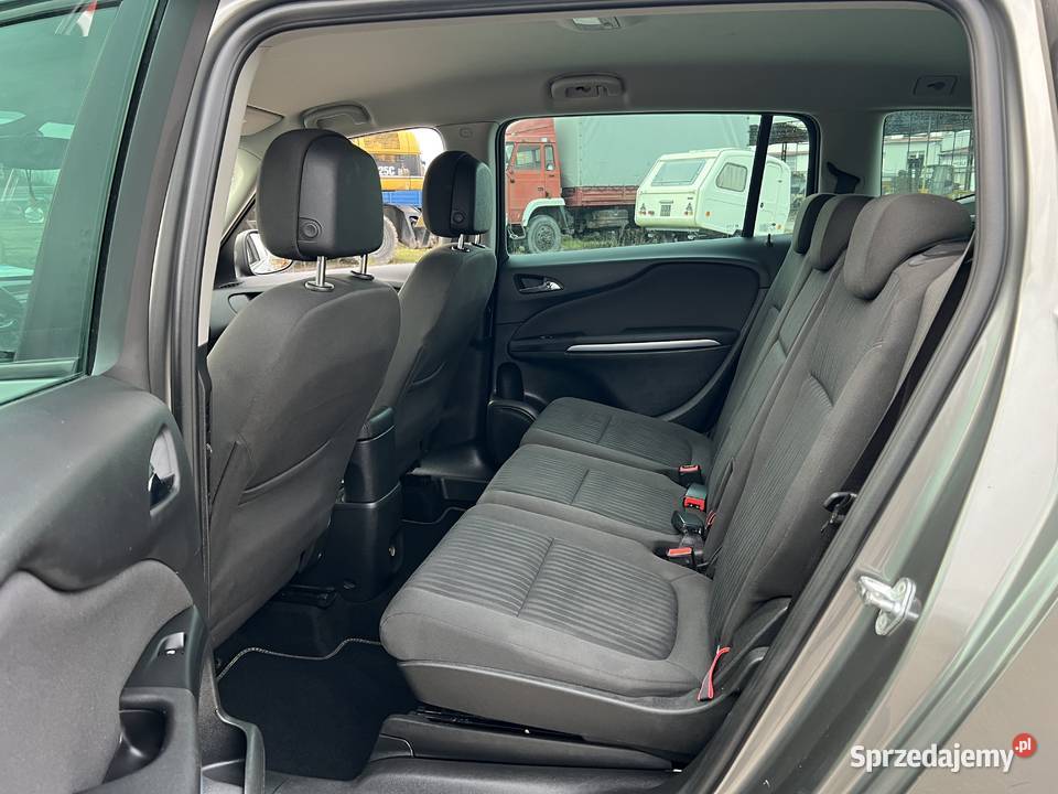 Opel Zafira 14 BENZYNA Klimatronik Tempomat relingi dachowe Konin sprzedam