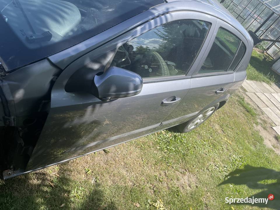 Opel astra H cała na części Łańcut sprzedam