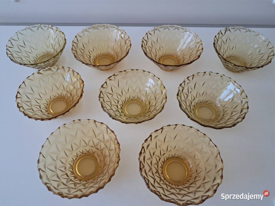 Salaterki szklane w kolorze bursztynowym małopolskie Kraków