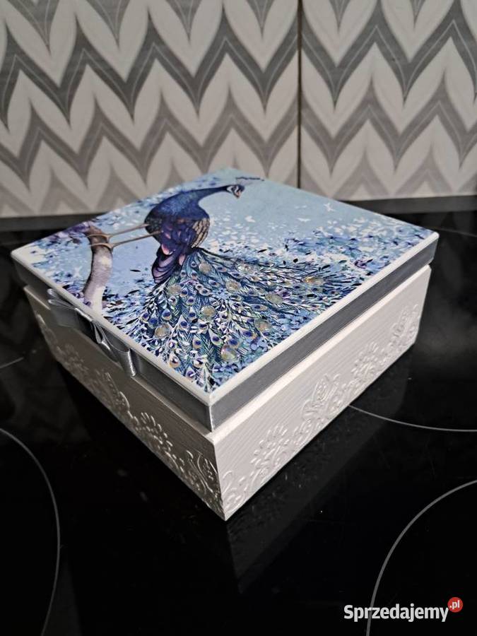 Szkatułka z pawiem decoupage z cyrkoniami opolskie Kędzierzyn-Koźle