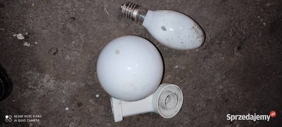 Żarówki i lampa PRL Oświetlenie sprzedam