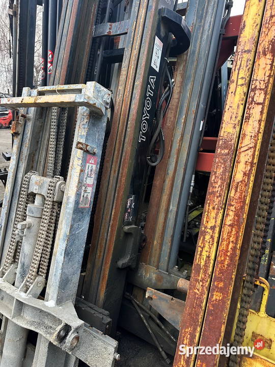 maszt wózek widłowy TOYOTA 8FGF25 8FDF25 8FGF30 łódzkie