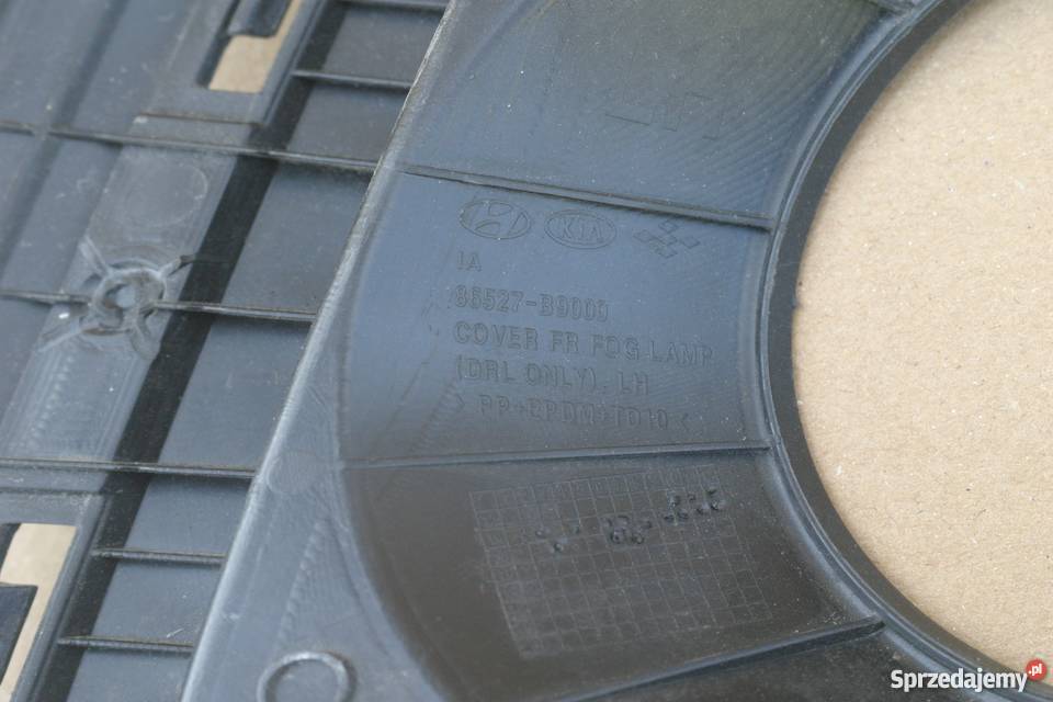 HYUNDAI I10 1417 II 2 KRATKA OBUDOWA ZDERZAKA