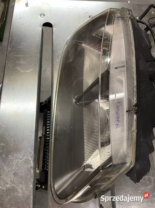Renault Safrane ph2 reflektor przedni prawy Lampy przednie Chojnice