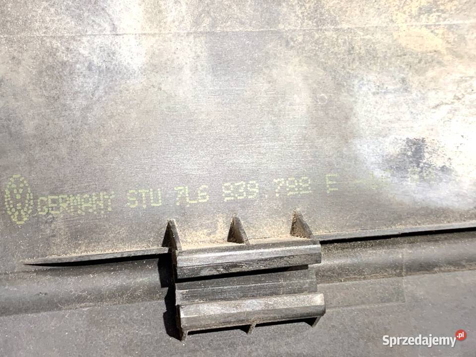 LISTWA DRZWI PRAWY PRZÓD VW TOUAREG SUV 0213