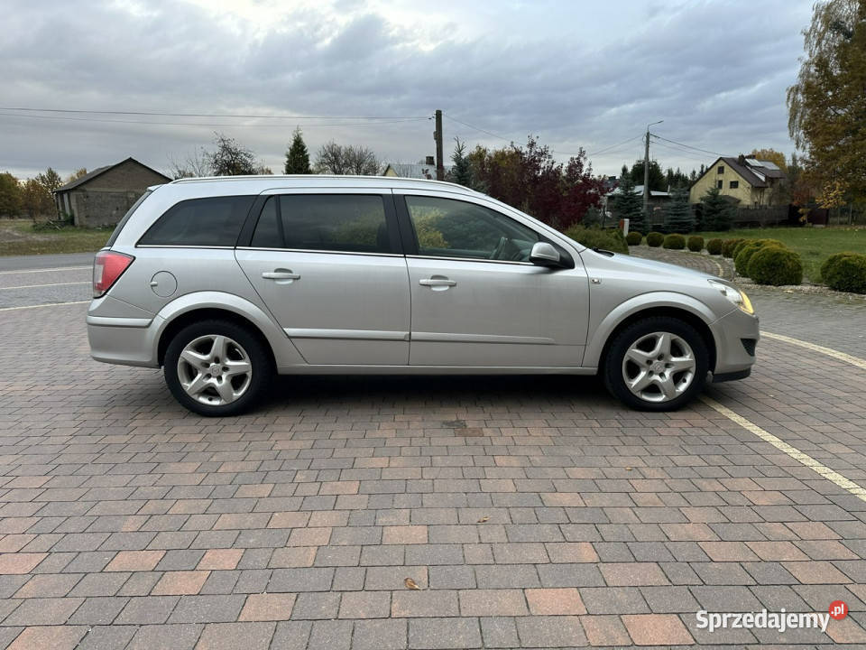 Opel Astra ładna H 20042014 mazowieckie Lipówki