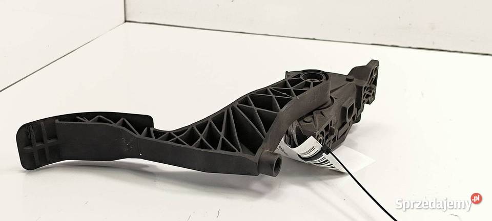 PEDAŁ VOLKSWAGEN GOLF IV 1J1721503H Lipno