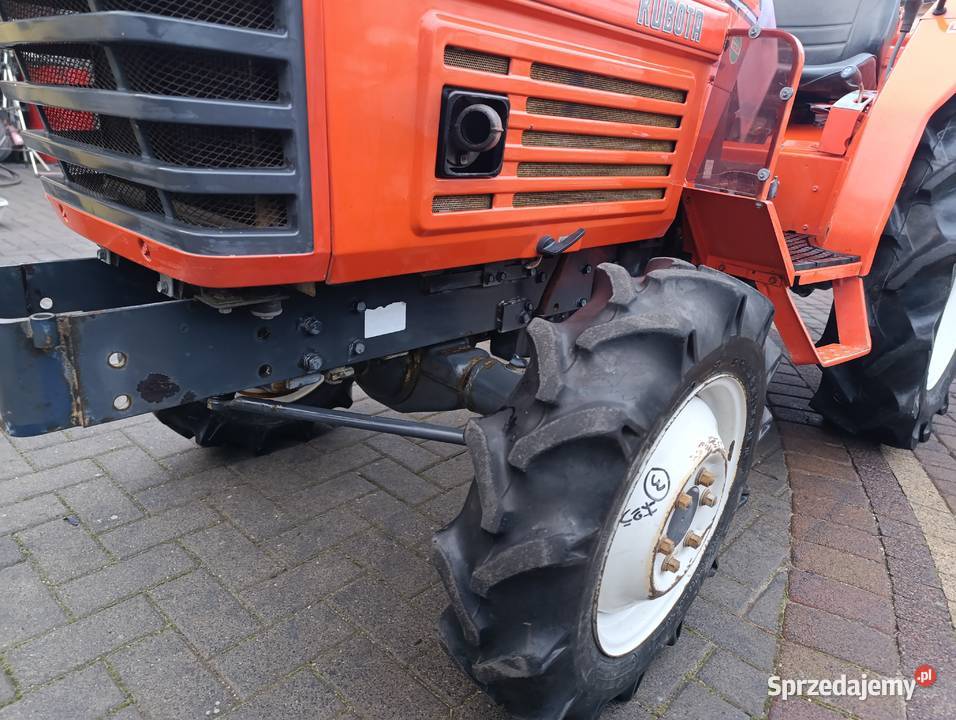 kubota L1 235 iseki yanmar mini traktorek Wilkowo Polskie