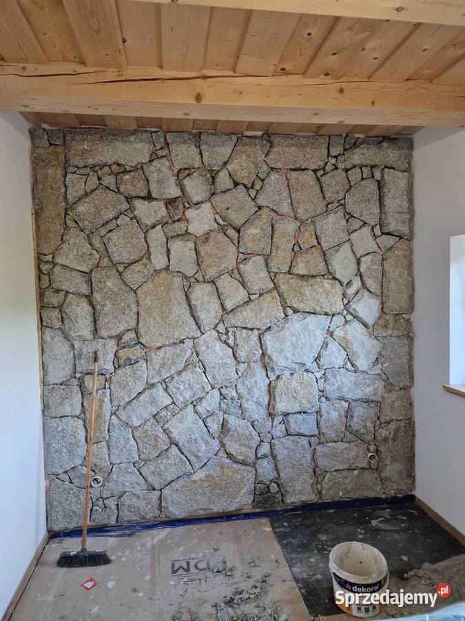 Kamień elewacyjny szarorudy granit Szklarska Poręba