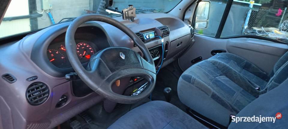 Opel MovanoMasterAuto laweta Mlecze