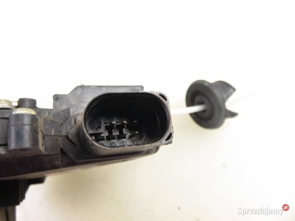 ZAMEK LEWY PRZEDNI AUDI A4 B6 sprzedam
