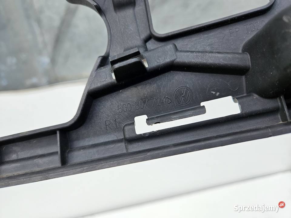 VW GOLF VII 7 ŚLIZG PRAWY ZDERZAKA PRZÓD