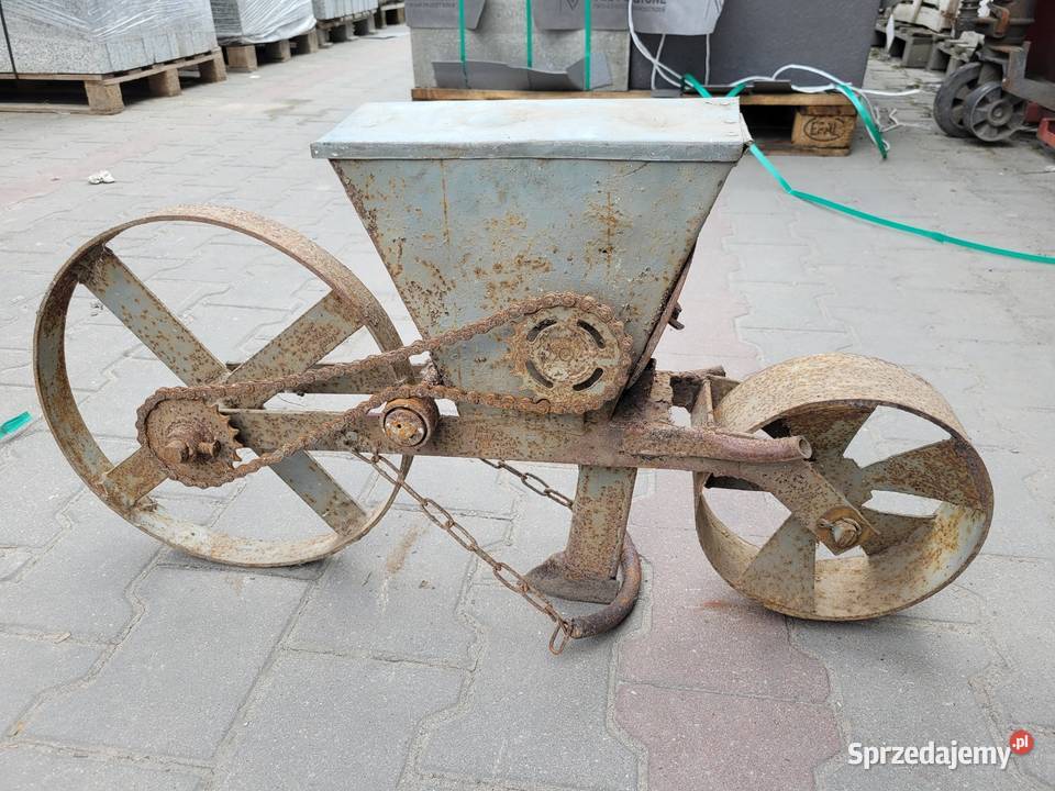 Siewnik prl nieuszkodzony Białystok