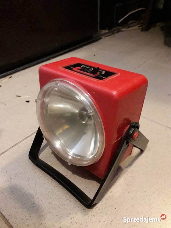 Latarka VARTA vintage czerwona Warszawa