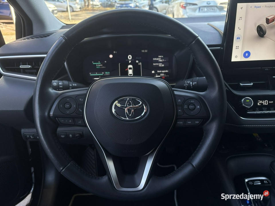 Toyota Corolla 18 Hybrid COMFORT TECH salon isofix Warszawa