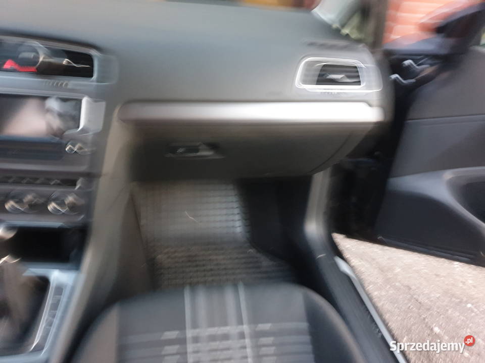Sprzedam Golfa 7 2015r 16 tdi 110 Rok produkcji 2015 Turek