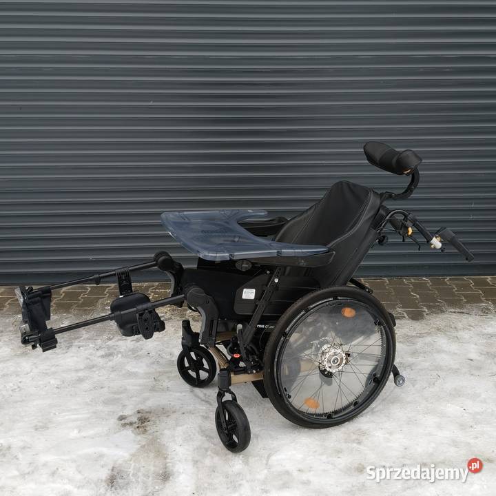 Wózek inwalidzki Invacare Rea Clematis z napędem Milanówek