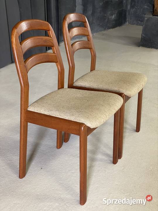 2 krzesła vintage Dyrlund teak Dania lata 60 85cm Budno