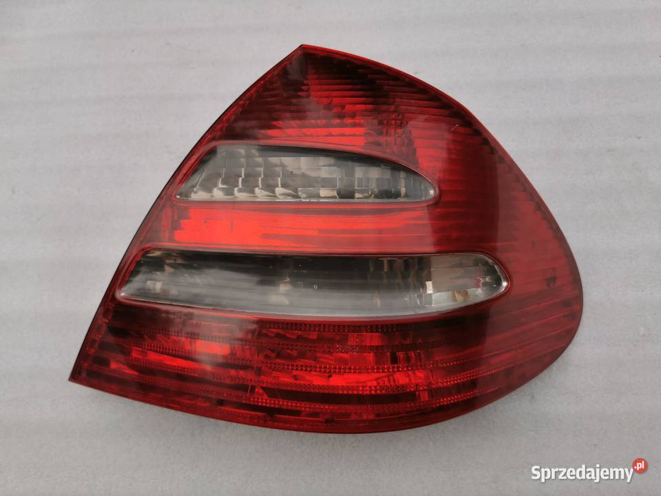 Lampa Prawy Tył Tylna Prawa Mercedes E Klasa Prawe Oświetlenie mazowieckie Wyszków