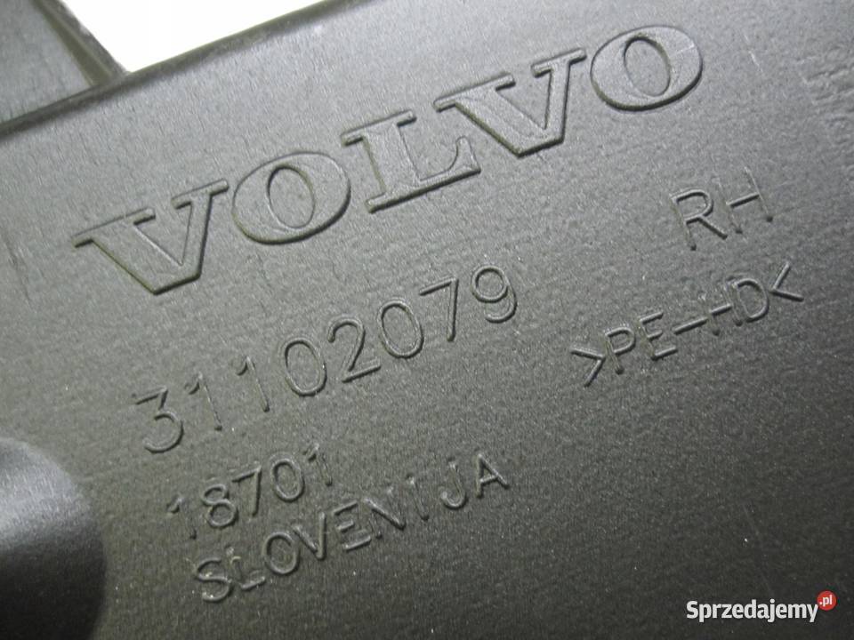 VOLVO S60 II 11r osłona plastik prawy 31102079