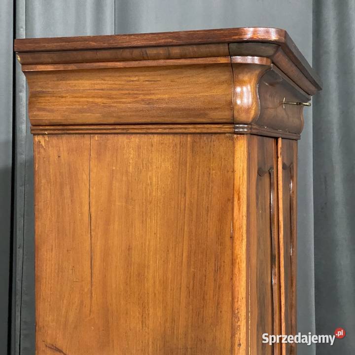 Mahoniowa bieliźniarka w stylu Biedermeier Gryfice