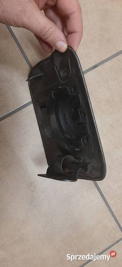 bmw e23 klapka wklewu paliwa uchwyt korka zawias części blacharskie Mińsk Mazowiecki