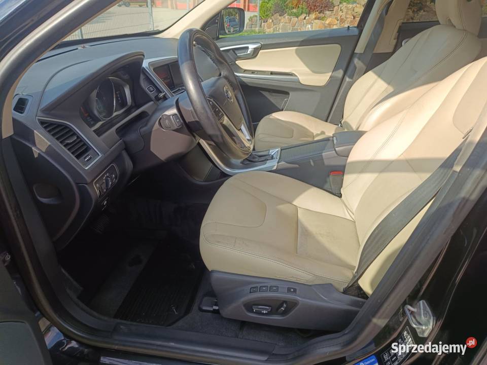 Volvo XC60 I SUV Facelifting 24 D4 181 2014 nieuszkodzony