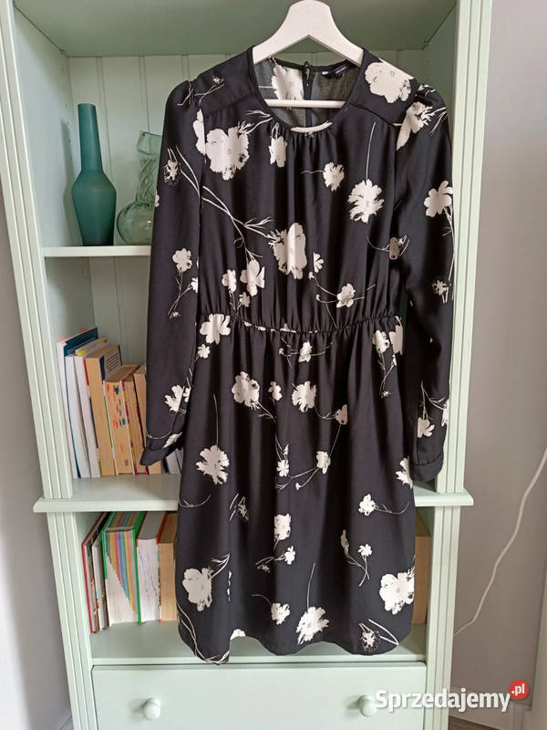 Czarna sukienka w białe kwiatki Vero Moda r S 36 Dąbrowica