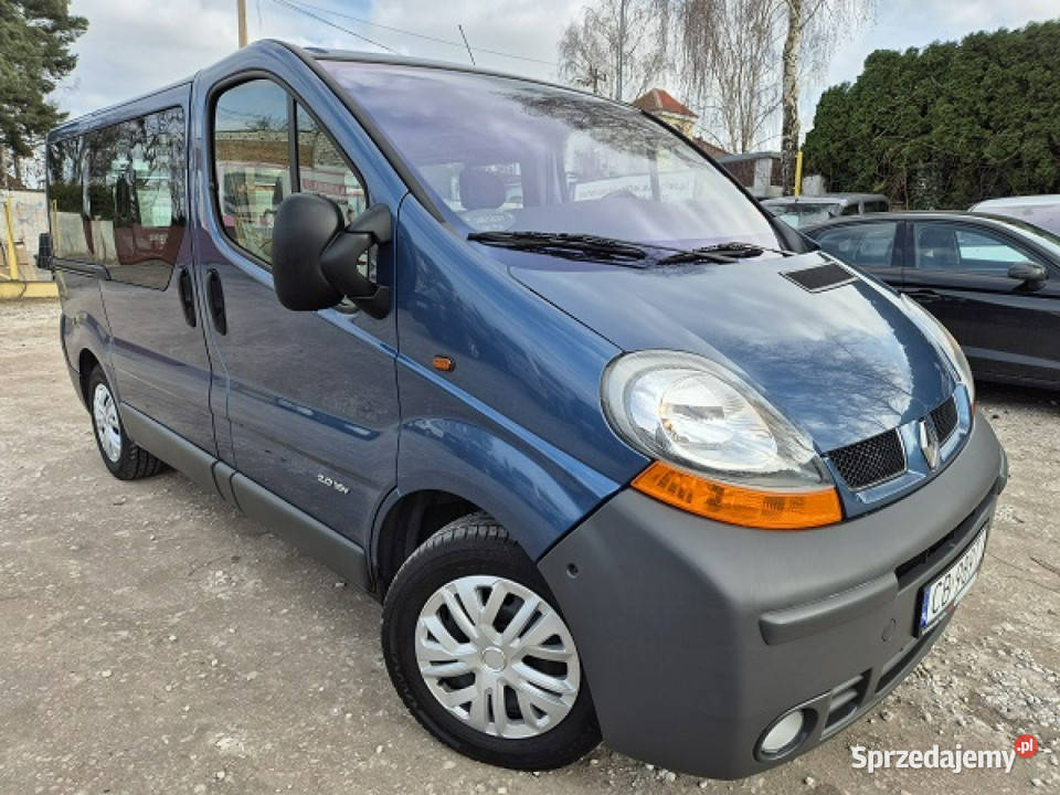 Renault Trafic inwalidy Benzyna Zadbany lakier metallic