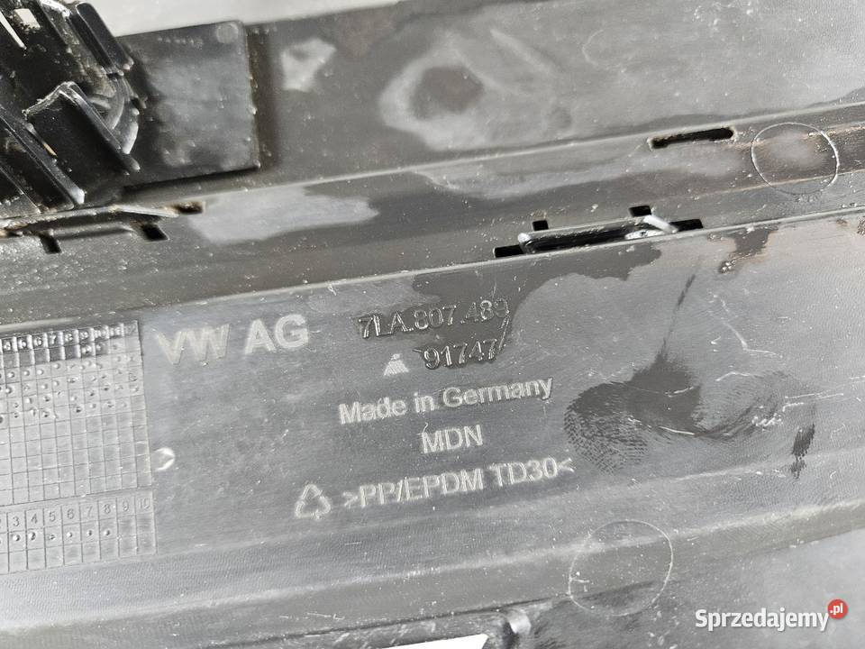 VW T6 LIFT KRATKA LEWA ZDERZAKA PRZÓD 7LA807489 osobowe