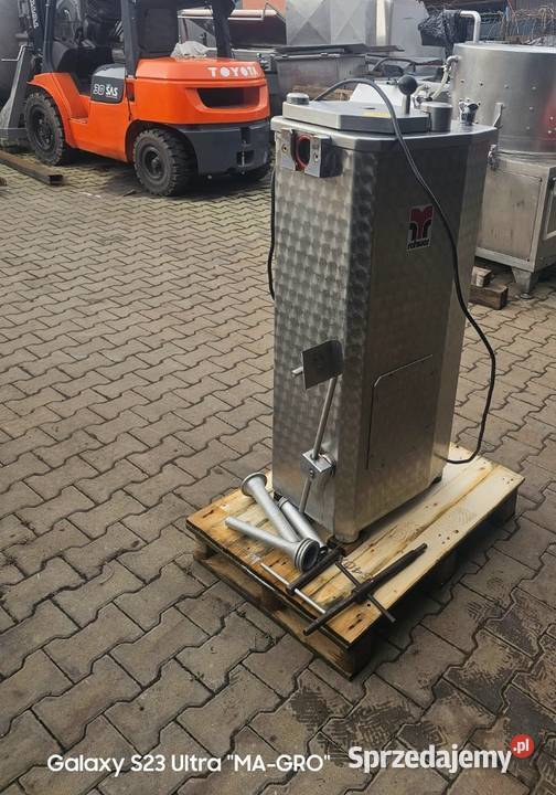 Nadziewarka tłokowa 30l i 25l Dobieszowice sprzedam