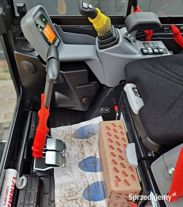 Minikoparka YANMAR SV22 PREMIUM fabrycznie nowa Szybkozłącze