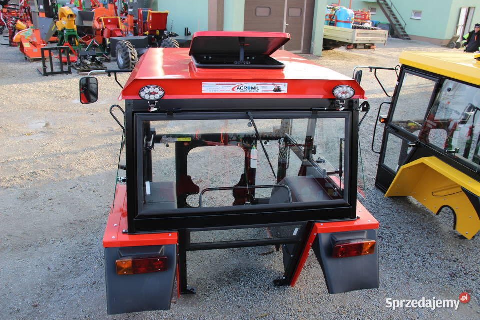 Kabina ciągnikowa kabiny C360 C360 Naglak Rogóźno sprzedam