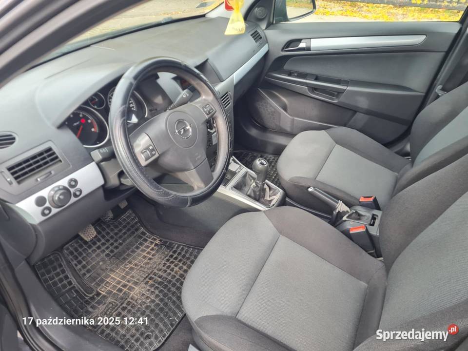 OPEL ASTRA ładna długie opłaty 2006r