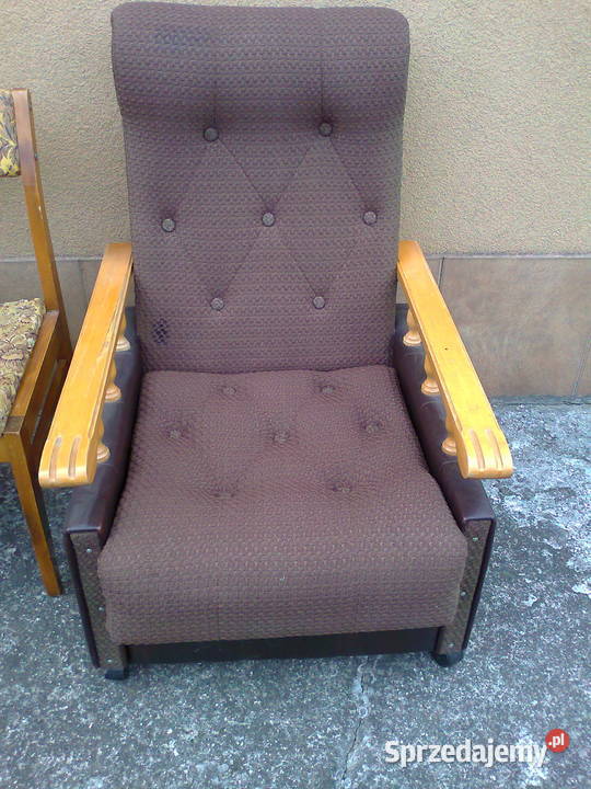 Krzesła PRL do renowacji Łomża