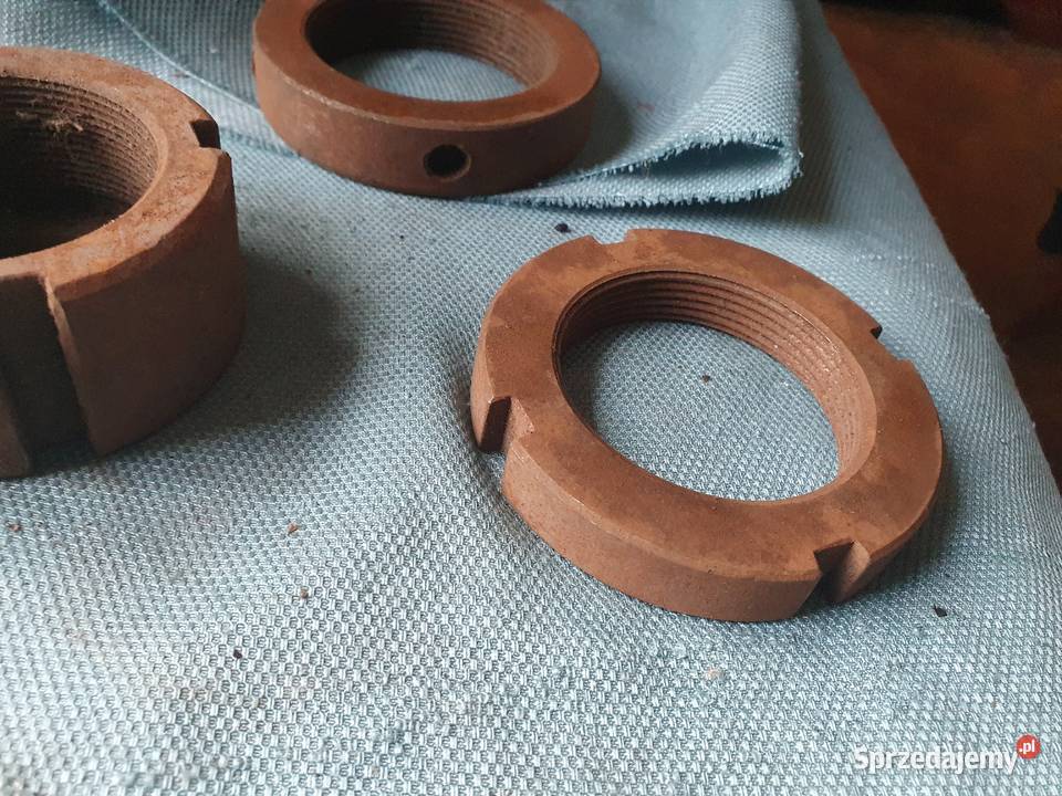 Nakrętki do kolumn wtryskarki hydraulicznej do Warszawa