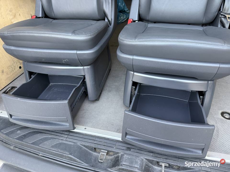 Fotele VW Multivan T5 T6 Skóra podłokietniki sprzedam