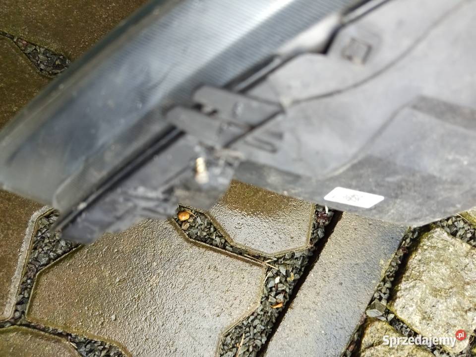 Reflektor prawy Leon 3 prawy orginalny Rzeszów