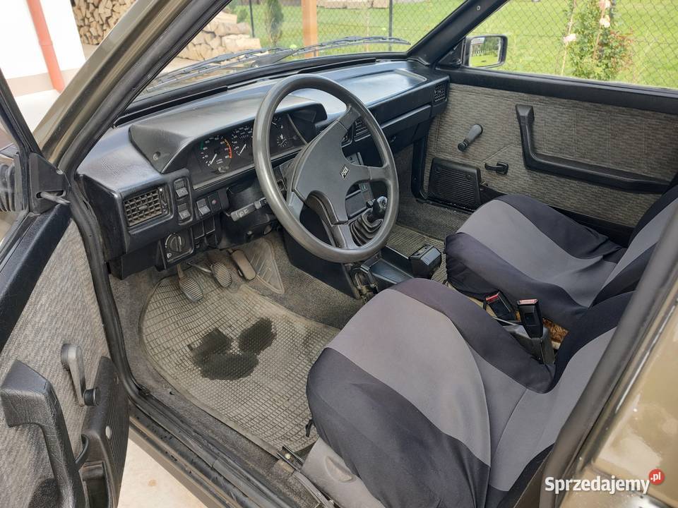 Polonez Caro 16 benzyna Rzeszów